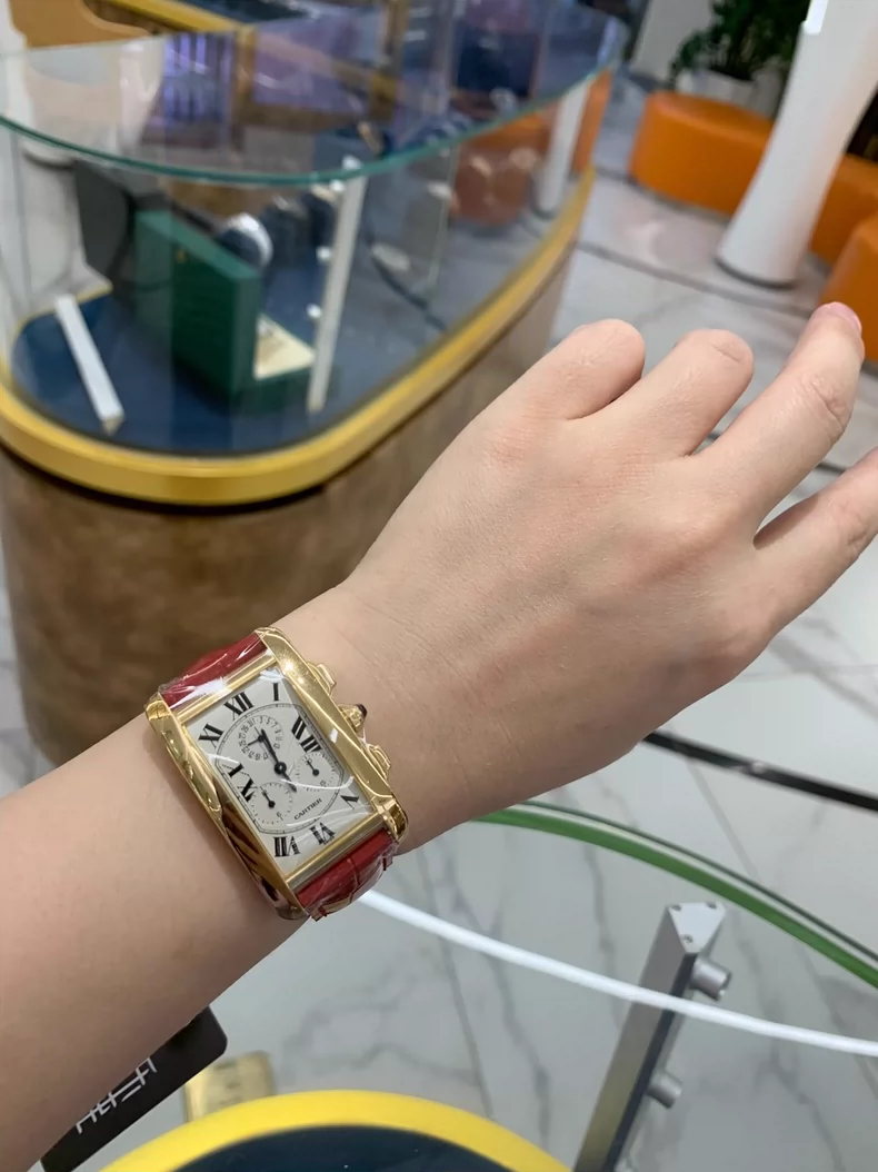 Cartier Tank Series 18k Rose Gold Watch 26.5*44.5 watch diameter-5