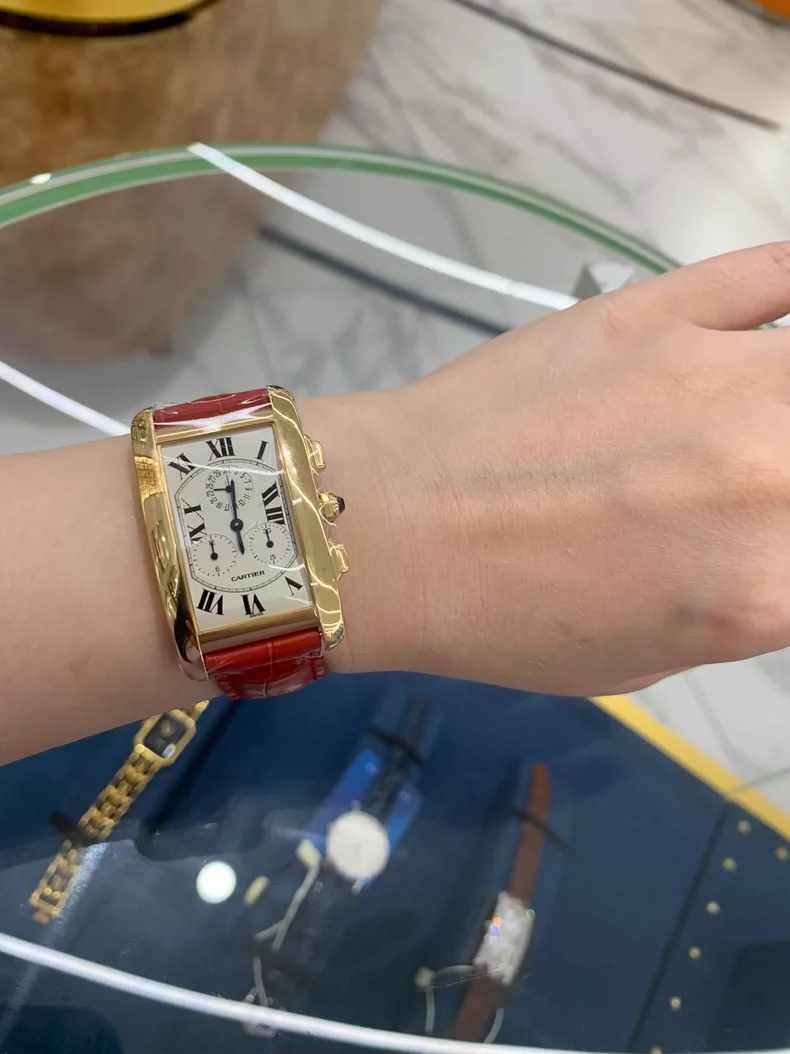 Cartier Tank Series 18k Rose Gold Watch 26.5*44.5 watch diameter-4
