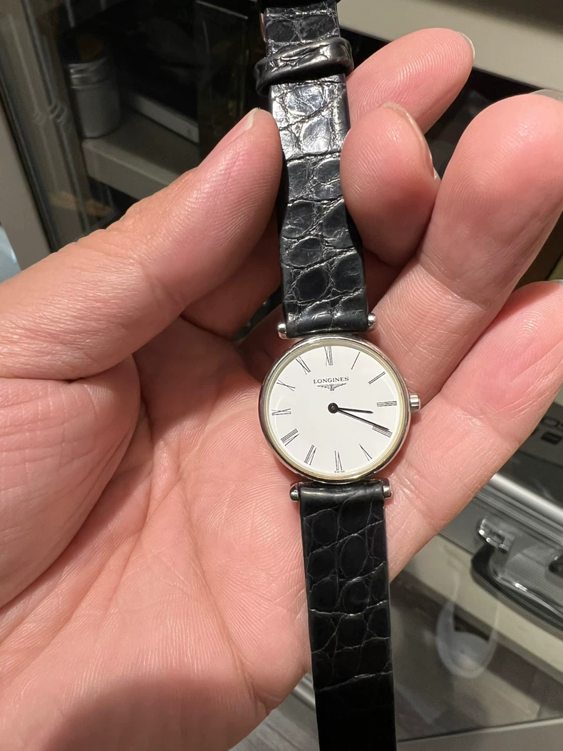 Longines Elegant Series L4.209.4.11.2 Watch (second hand)