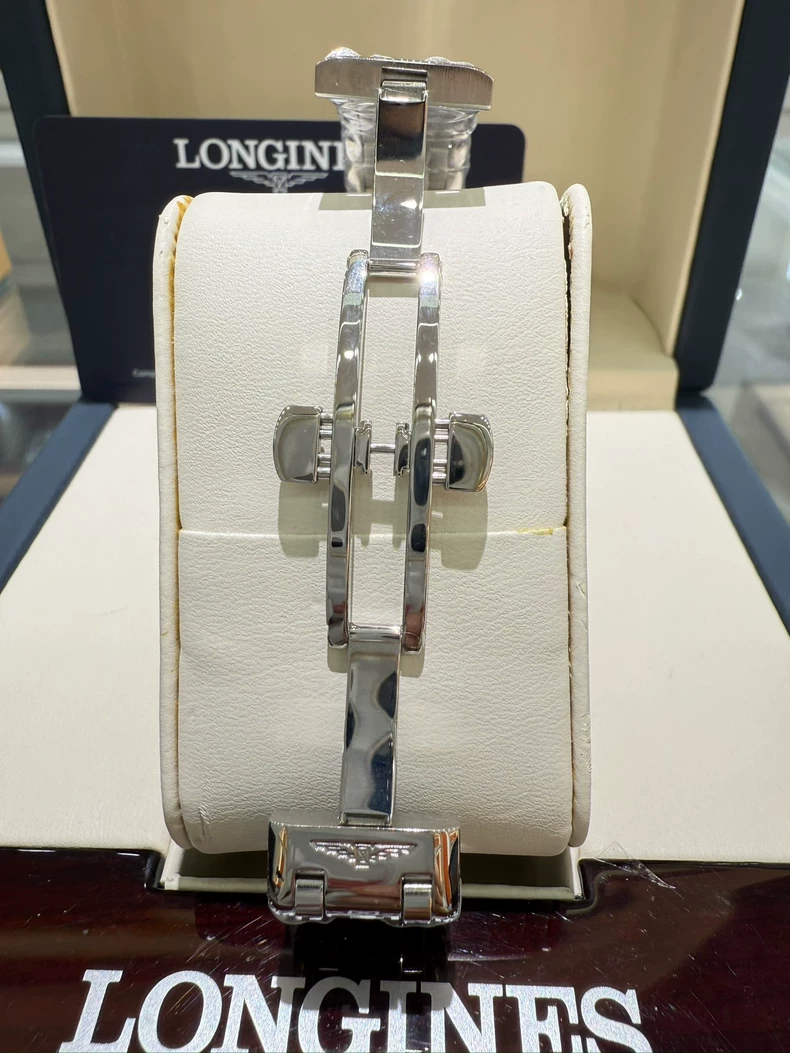 Longines Elegant Series L8.110.4.71.6 Watch (second hand)-5