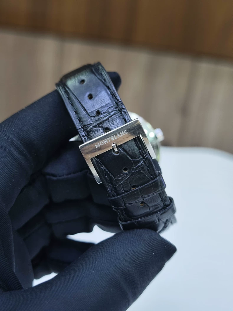 Montblanc Tradition Series U0112609 watch (second hand)-5