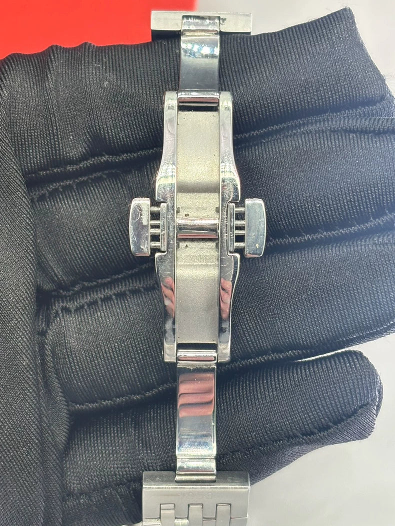 Tissot Classic Series T006.407.11.033.00 Watch (second hand)-6